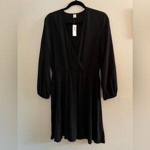 Old Navy Black Long-Sleeve Wrap Dress